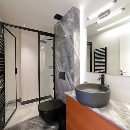 Harbour Penthouse Apartment