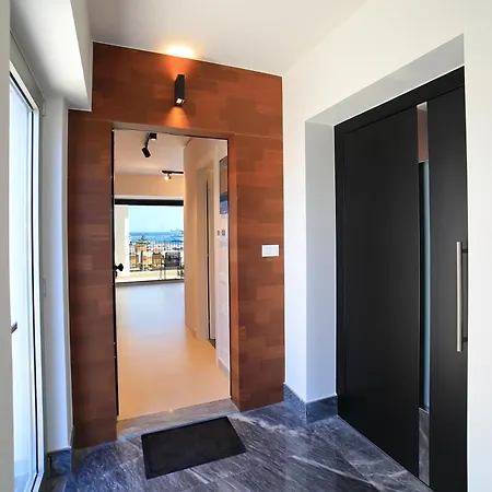 Harbour Penthouse Apartment