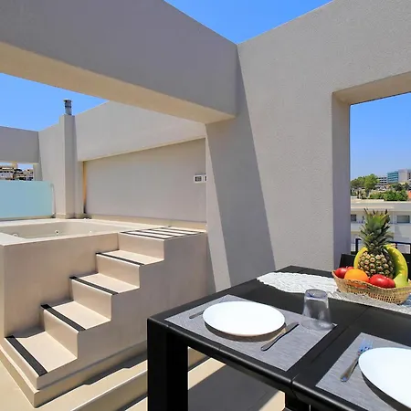 Harbour Penthouse *
