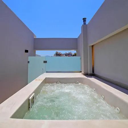 Harbour Penthouse Apartment *